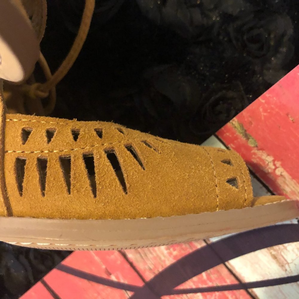 Vince Camuto Lace-up Booties - Picture 12 of 14
